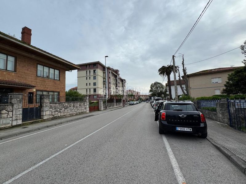 Foto 595a9bec-cc6a-4030-b9ef-c8a021e03d66. Casa amb aparcament a Monte Santander