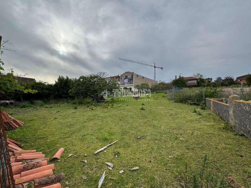 Foto 7b261f78-4ef4-43da-9e4a-2866ff316c4b. Casa amb aparcament a Monte Santander