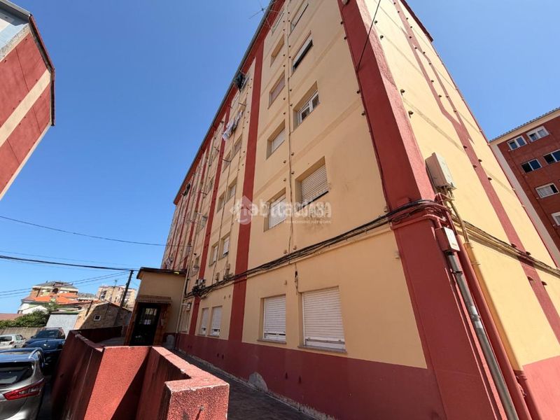 Foto 936df088-d295-46ad-9f70-072bbc2e3918. Pis a Los Castros Santander