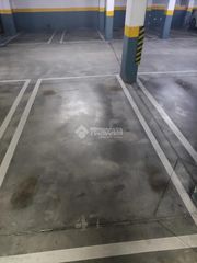 Aparcament cotxe a Urbanizaciones