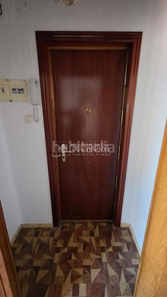 Foto 579b137a-394e-46af-9657-6036a49399b6. Piso  en venta en Valdeacederas Madrid