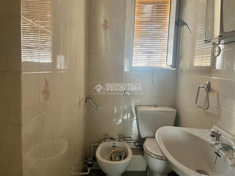 Foto fd65aaba-c17d-4b4f-94fb-48c9f31a38cb. Piso  en venta en Valdeacederas Madrid