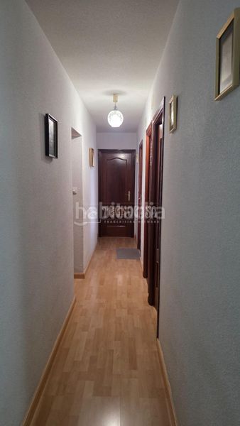 Foto 006eb892-f634-46ef-ad28-01657796c6fa. Piso  en venta en Valdeacederas Madrid