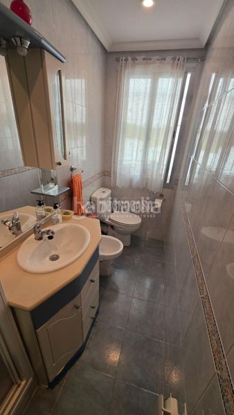 Foto 05877d1e-9517-42fe-83c1-746df767e06f. Piso  en venta en Valdeacederas Madrid