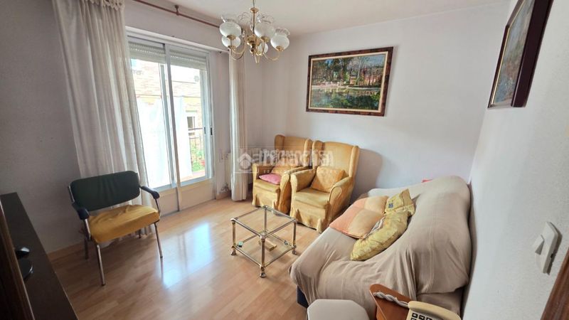 Foto 196798ec-248b-4511-99f5-6d136036e32b. Piso  en venta en Valdeacederas Madrid