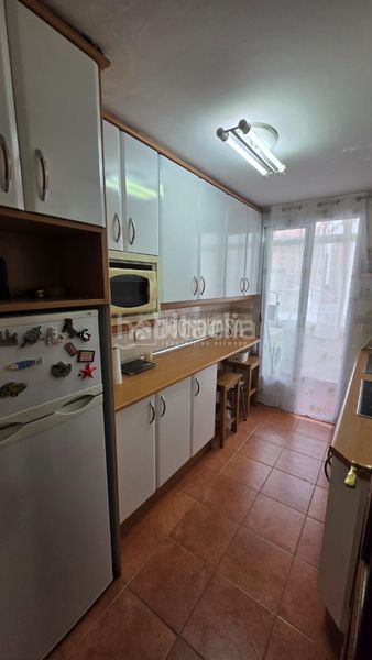 Foto bbddbd28-5a0b-40b3-b27e-164ab0d052f6. Piso  en venta en Valdeacederas Madrid