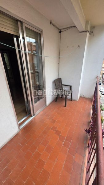 Foto f563f946-be8c-49c7-9afa-4b724b9d6e35. Piso  en venta en Valdeacederas Madrid