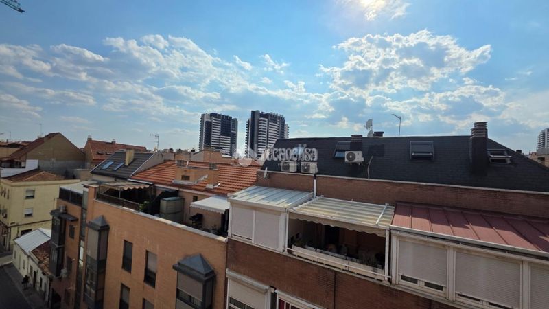 Foto e3b9dd72-ece1-4ca7-8b62-31f27e5d2dc4. Pis amb calefacció a Valdeacederas Madrid