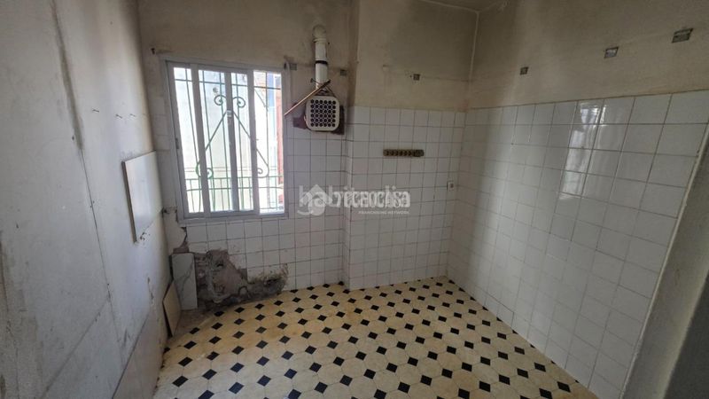 Foto b9bb3706-d18f-4efd-9641-19bb6e558ce1. Pis a Valdeacederas Madrid