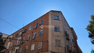 Appartamento in Valdeacederas. Piso en venta en madrid