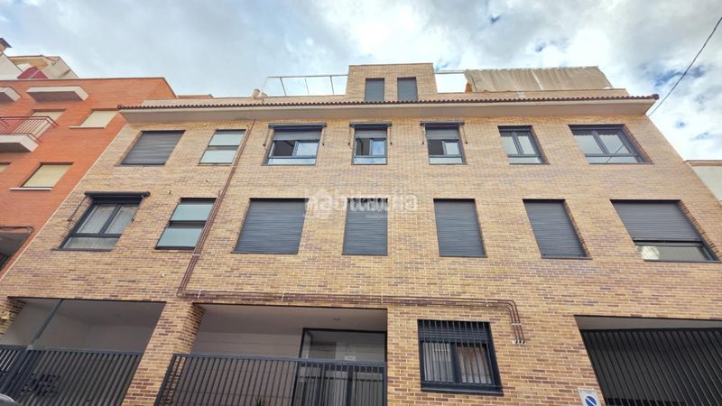 Foto e5a23bb8-7036-4bd9-a8d4-3d2d415e4d02. Pis amb calefacció a Valdeacederas Madrid