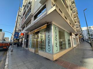 Location Local commercial  Calle eugenio gross. Local comercial en alquiler en málaga