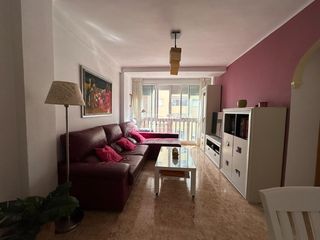 Pis  Pje. aralar. Piso en venta en málaga