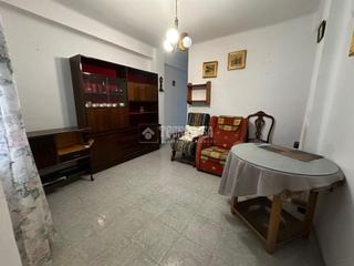 Pis  Calle martínez de la rosa. Piso en venta en málaga
