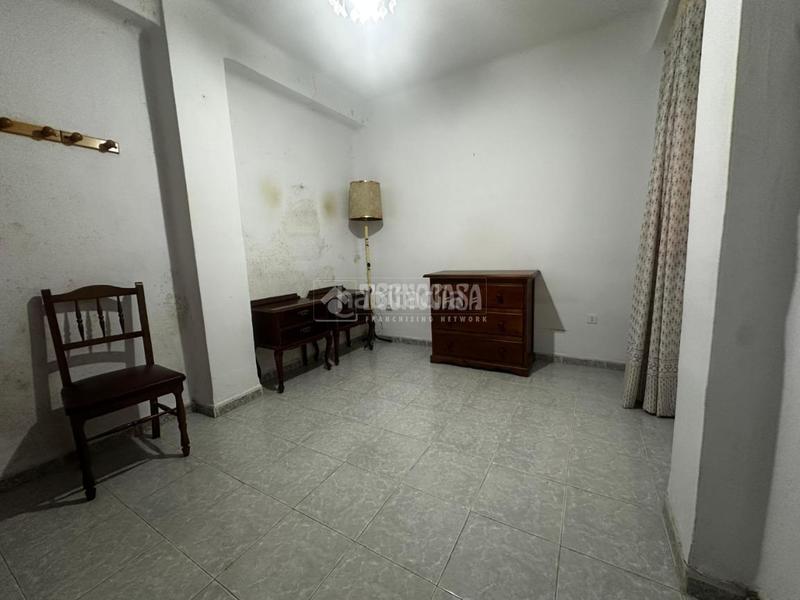 Foto cfba0332-f03c-4d0d-8d43-aaa98ed923ea. Piso  en venta en Suárez Málaga