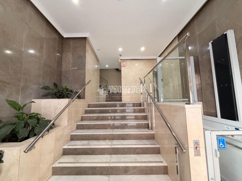 Foto 21f7fe25-c8cb-4263-8512-90caea457896. Pis amb aparcament a Los Castillejos - La Trinidad Málaga