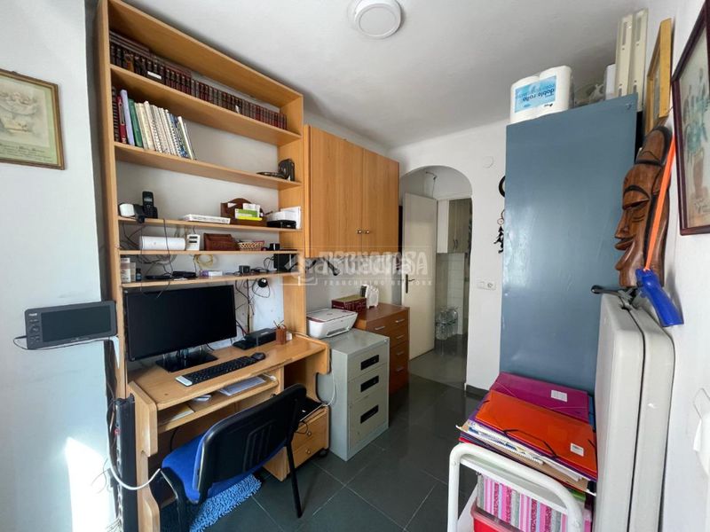 Foto 32d32dd3-0fc0-46d6-9a4b-e2f5569ed18e. Pis amb aparcament a Los Castillejos - La Trinidad Málaga