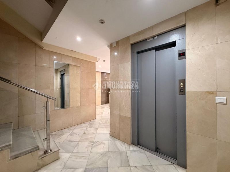 Foto 8940268b-35a1-4b5f-bbec-05d9d40d2356. Pis amb aparcament a Los Castillejos - La Trinidad Málaga