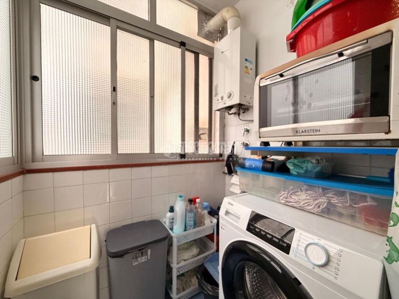 Foto c0ff76fd-e58c-40d4-a222-da75e44444cb. Pis amb aparcament a Los Castillejos - La Trinidad Málaga