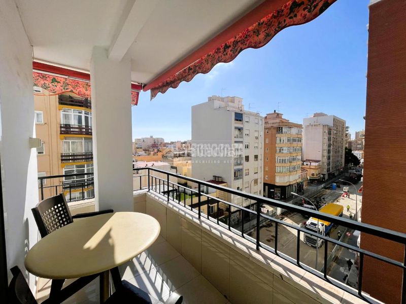 Foto e458678d-0683-461d-9036-62063deb6169. Pis amb aparcament a Los Castillejos - La Trinidad Málaga