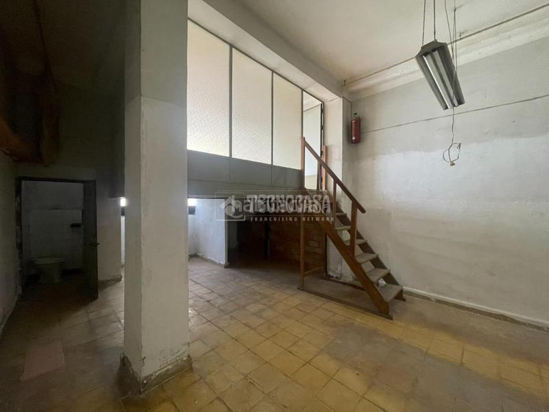 Foto 09f10c70-bcb7-4a15-ac03-facfd4a314c5. Local comercial  en venta en Suárez Málaga