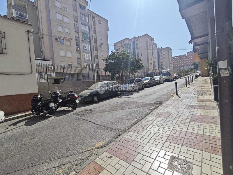 Foto 7727d61e-ac7d-449d-9772-efe16b73ac3d. Aparcament cotxe a Suárez Málaga