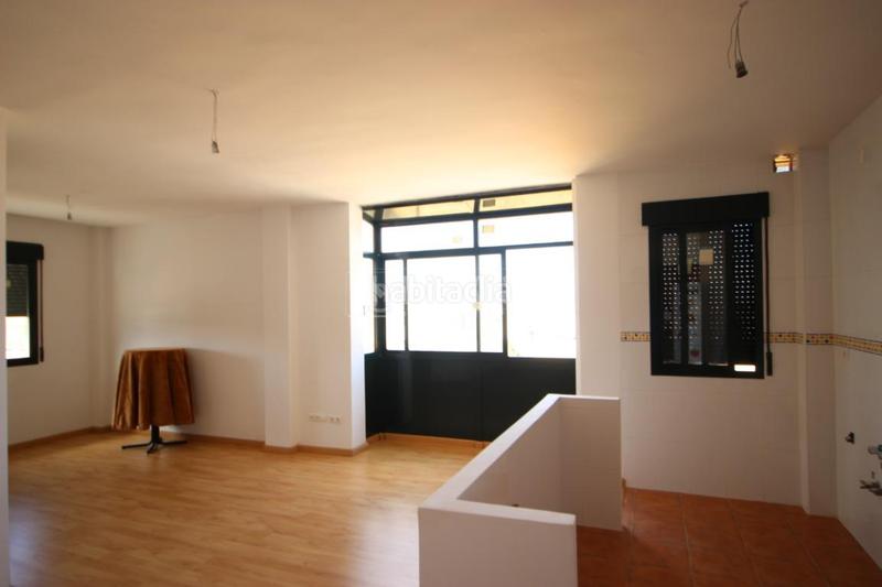 Foto dba2bb73-44c6-41ba-9f9a-42b40392f7aa. Estudi amb aparcament a Las Flores - Huerta Gabias (Las)