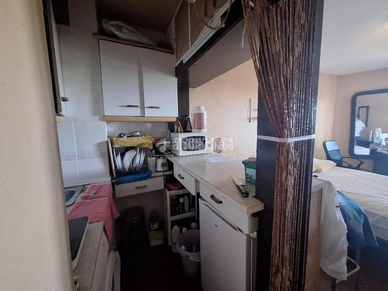 Foto fadd7c93-85e3-44cb-95d4-dd999b796757. Estudi a Las Brisas Marbella