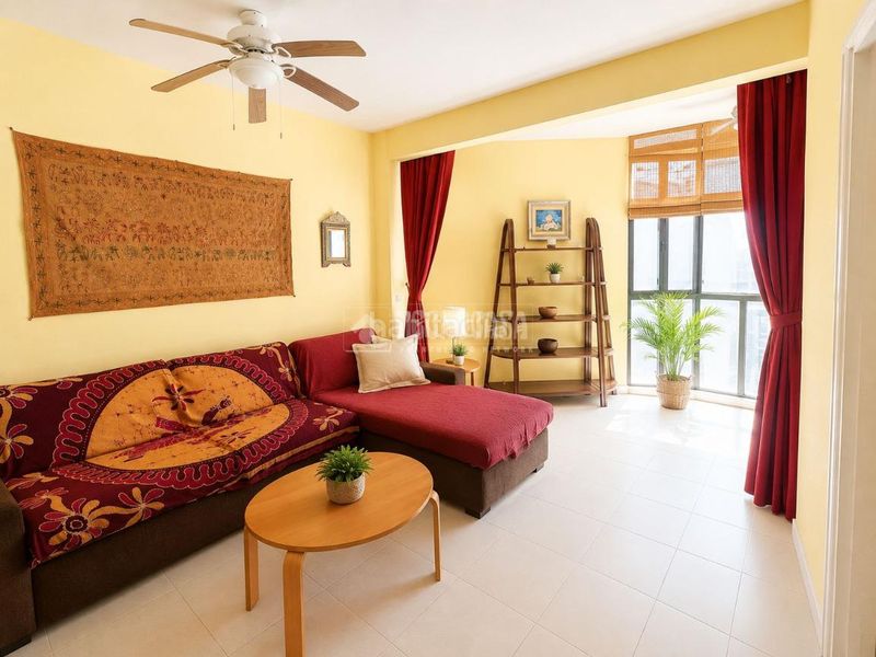 Foto eb5a6350-48a1-4bc4-ad25-e5ada44230a2. Pis a Playa Bajadilla - Puertos Marbella