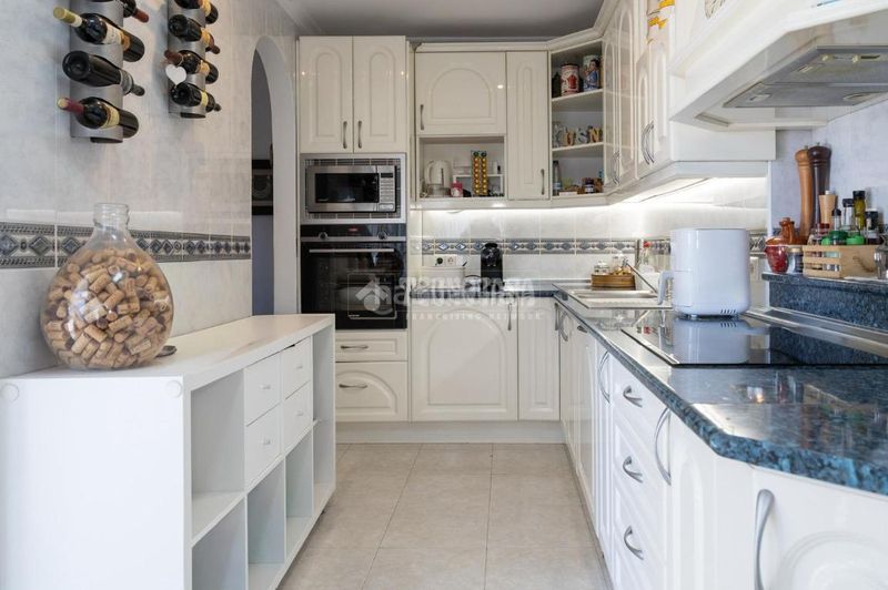 Foto d7d8bbe6-3d42-473d-a0ca-8b90504b68e6. Casa  en venta en Bello Horizonte - Lindasol Marbella