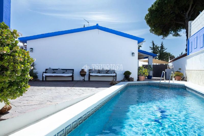 Foto f84a2227-a095-4e3d-b69e-090f5427c573. Casa  en venta en Bello Horizonte - Lindasol Marbella