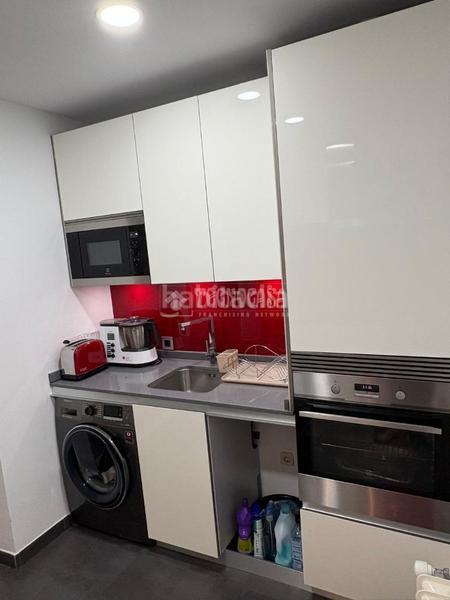 Foto f84a2cb1-efef-42bc-88f7-cd5c3388a94d. Alquiler piso  en alquiler en Palos de Moguer Madrid