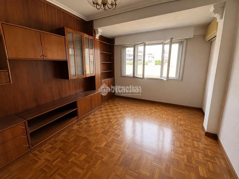 Foto 12f7898b-4cbd-4195-9ec4-c4d14f0fc0fe. Piso  en venta en Palos de Moguer Madrid