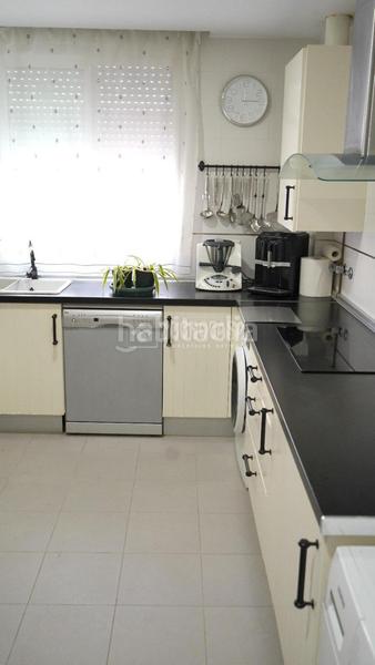 Foto faeafbeb-30f4-4d4c-9915-5cff5fdb5424. Maison jumelée avec parking dans Olivar de Quintos Montequinto