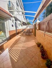 Casa bifamiliare in Avenida de Europa. Casa en venta en dos hermanas