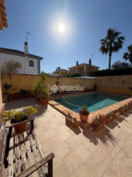 Foto 140c5fda-e155-4dc8-a808-e07e1df7aa82. Casa amb aparcament piscina a Olivar de Quintos Montequinto