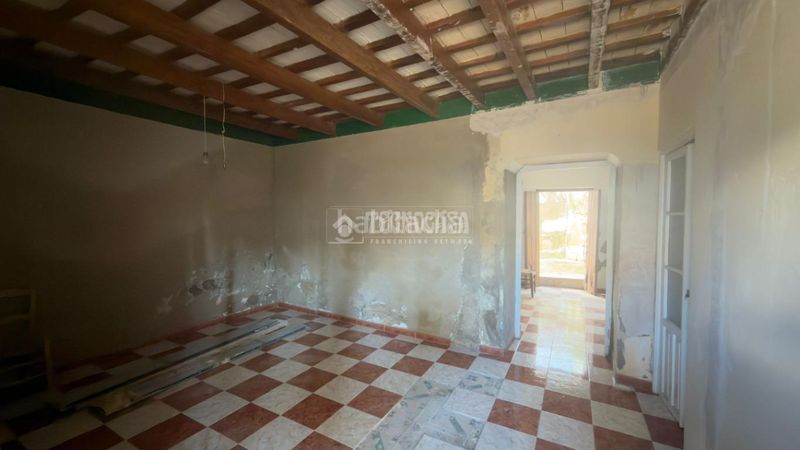 Foto d9d808d8-02cf-48d6-afd2-735fe0cefd4c. Casa a Lantejuela (La)