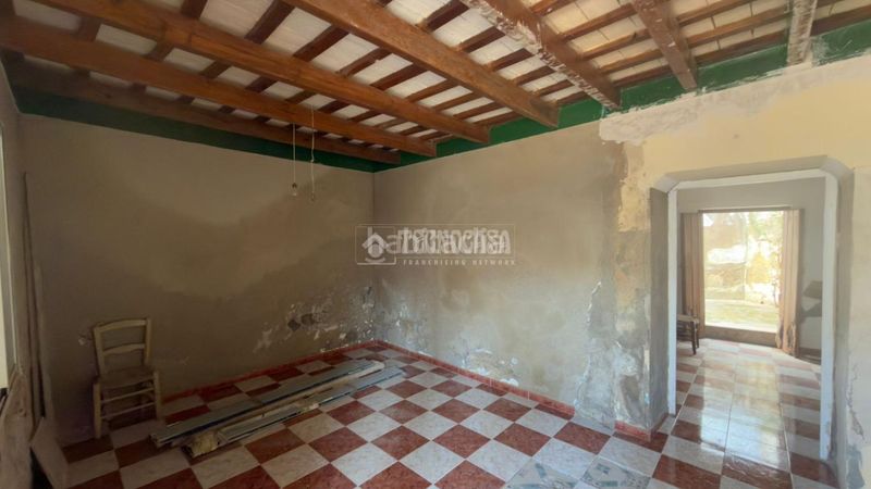 Foto ea8329db-16a9-4d97-84d1-cdc6ae70d388. Casa a Lantejuela (La)