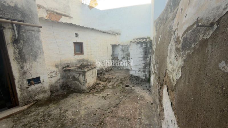 Foto f3383fa7-246e-4b04-93d6-54536eac60cd. Casa a Lantejuela (La)