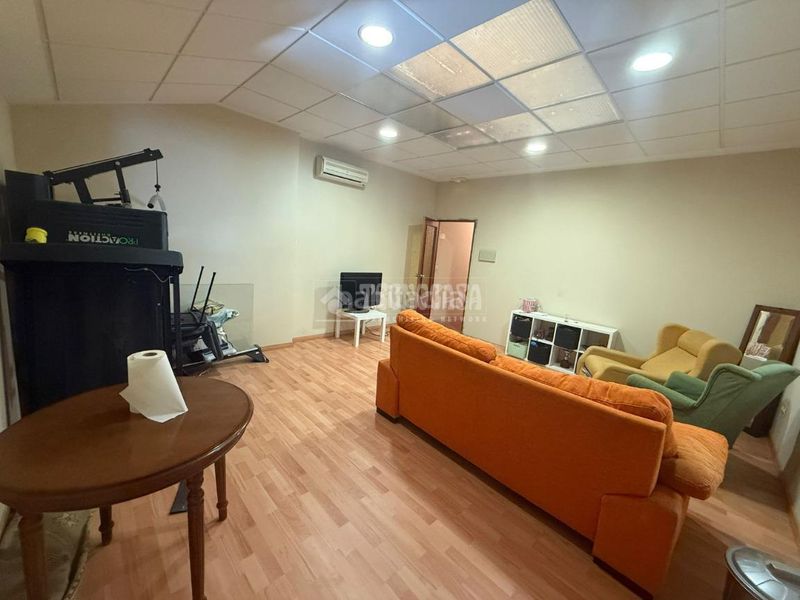 Foto 78a994ec-ddb0-4284-b48b-0026ddfd80a5. Local comercial a Arahal