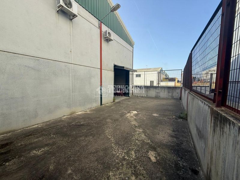 Foto c36a9ed3-faab-4af4-99da-50853dc92d90. Local comercial a Arahal