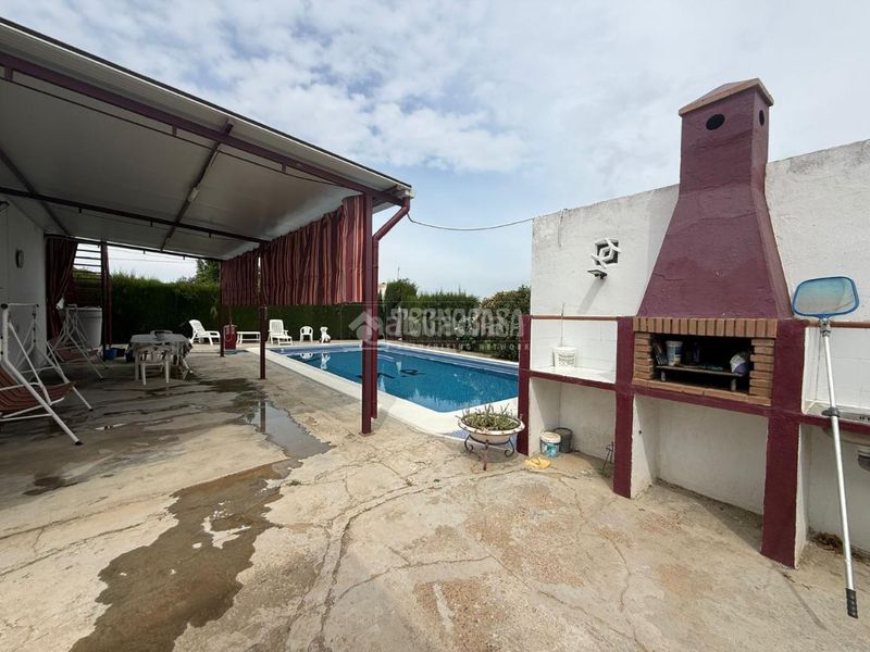 Foto b4b56d32-3d36-44a2-a9ec-2febe821a939. Masia amb calefacció a Arahal