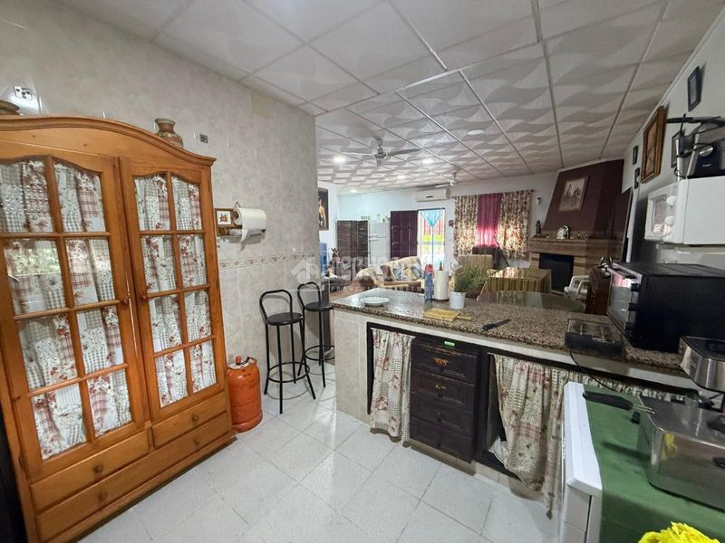 Foto ed6bc359-be0d-454a-b13c-5fcc8509a728. Masia amb calefacció a Arahal