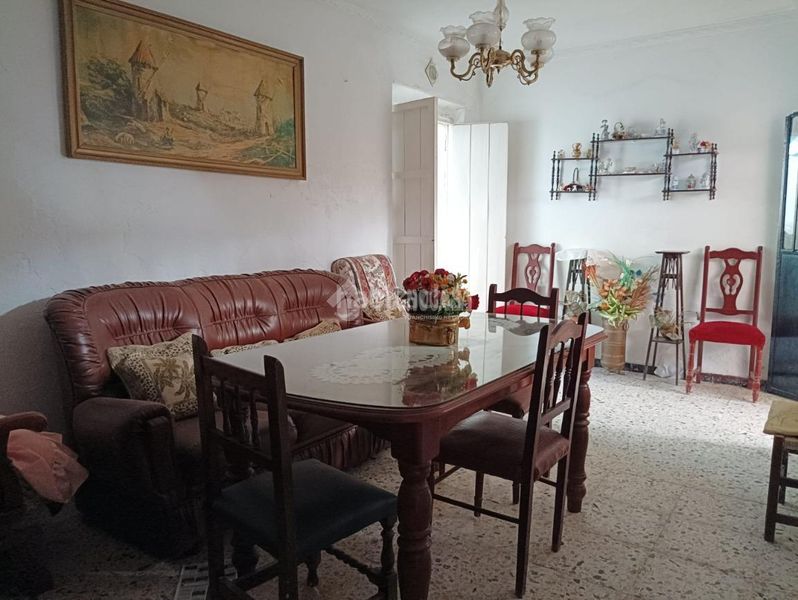 Foto 5ba5b3e6-06a5-482f-89ff-7025f32788a6. Casa  en venta en Arahal