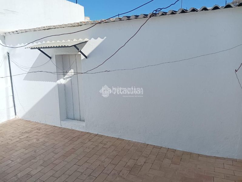 Foto 881dcdda-704c-4883-8699-039439de2c72. Casa  en venta en Arahal
