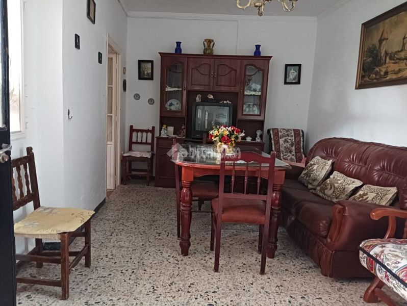 Foto 96c514e5-b9e5-4313-ba25-64e99222f6c3. Casa  en venta en Arahal