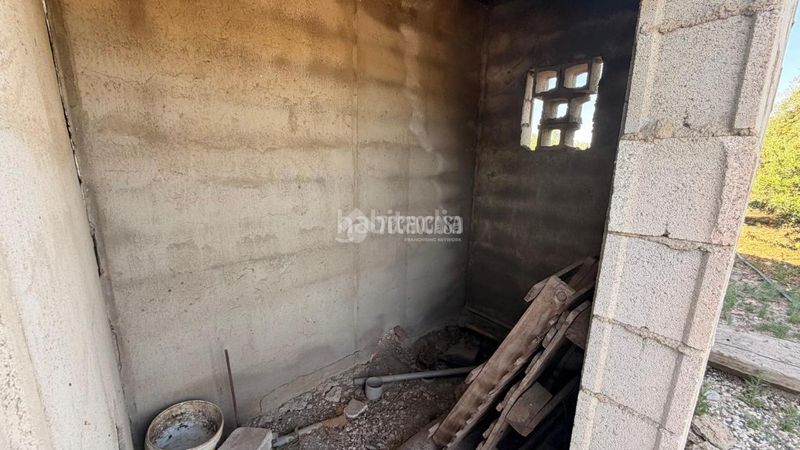 Foto e0b192d5-fc0f-4758-b813-5fae5d3e7bcc. Finca rústica a Lantejuela (La)