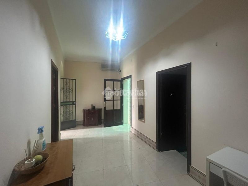 Foto 453a890f-4dc2-48b7-a13e-4085c3b75d51. Casa  en venta en Paradas
