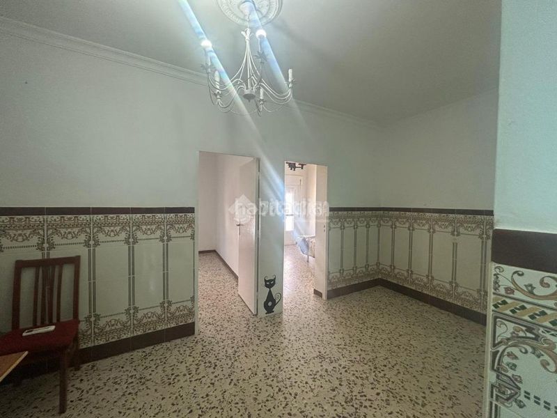 Foto 669cf404-6716-43a6-b674-540e38486518. Casa  en venta en Paradas