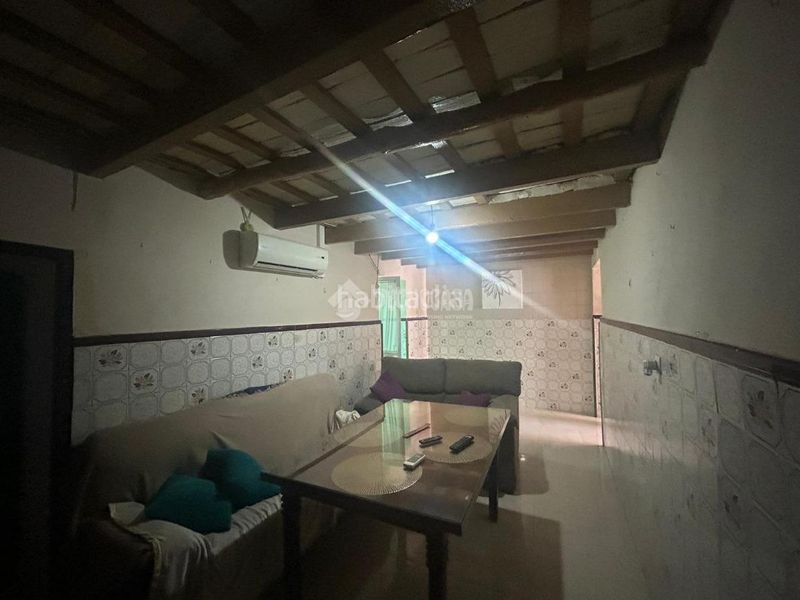 Foto f1ea71dd-45ca-4e37-9479-301eab972ceb. Casa  en venta en Paradas